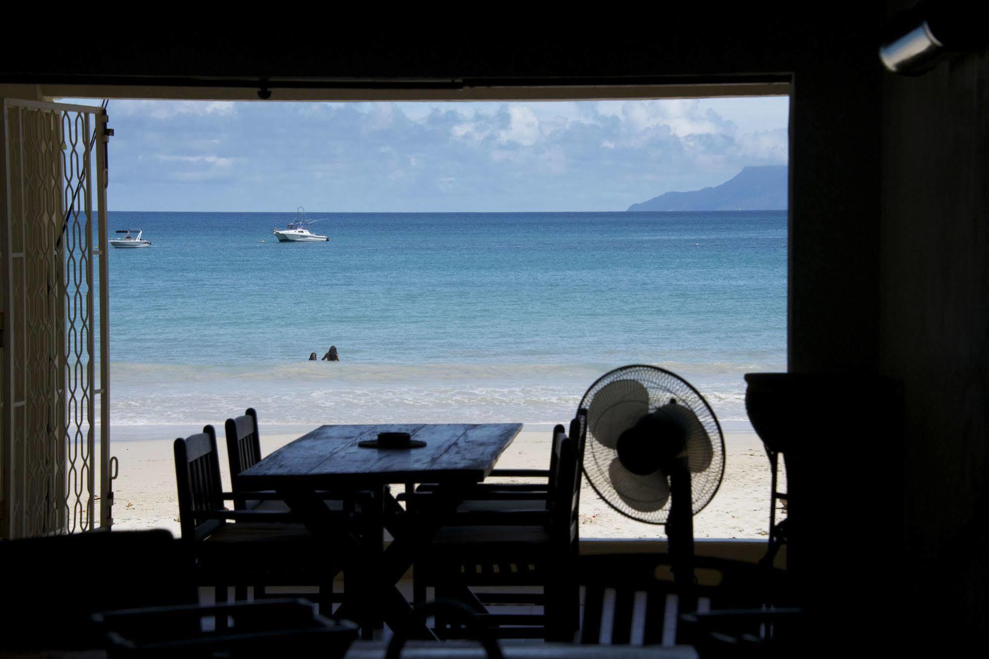 Clef Des Iles Hotel Beau Vallon  Exterior photo